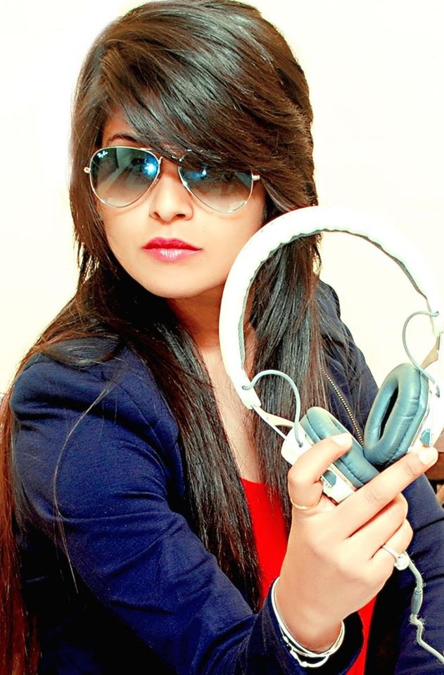 DJ Phillora 